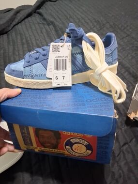 adidas Kareem Abdul Jab Collectors  Blue Patch Low-Top Sneakers with Cream Laces